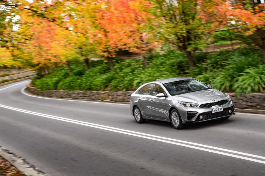  Kia Cerato S 2018 года  (AU) (фото 4 из 11)
